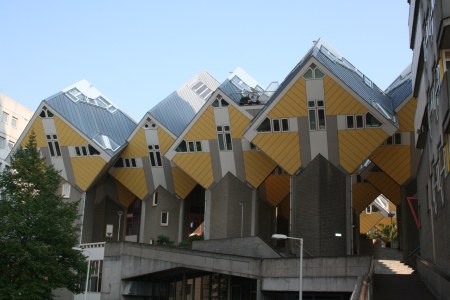 Dom z sześcianów w Holandii